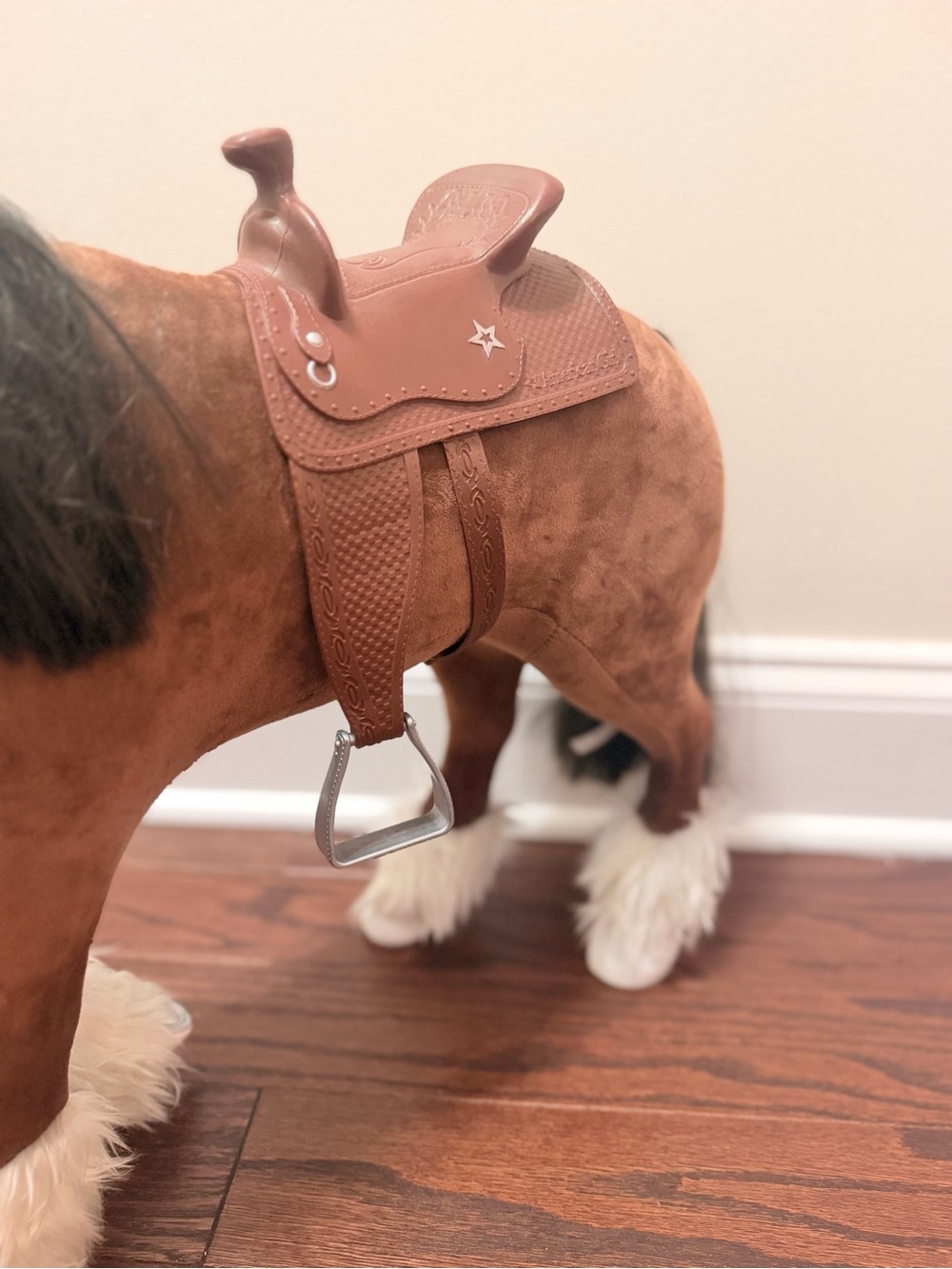 American Girl Doll Clydesdale Horse 2014 With Saddle - Picture 2 of 7